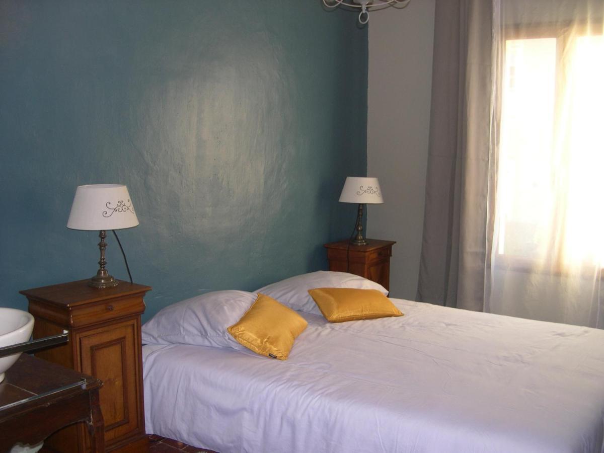 L'Ancien Prieure Bed & Breakfast Saint-Jean-de-la-Motte ภายนอก รูปภาพ