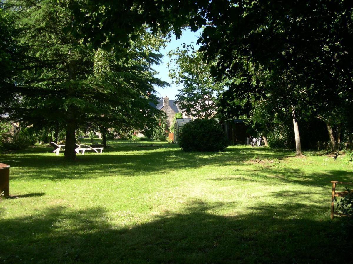 L'Ancien Prieure Bed & Breakfast Saint-Jean-de-la-Motte ภายนอก รูปภาพ